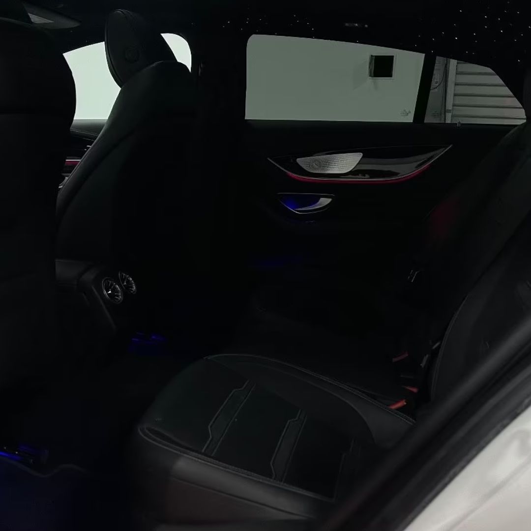 amg gt inside 3